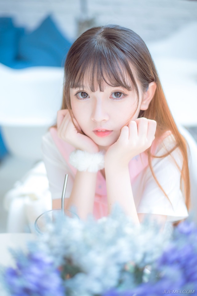 再正经的老爷们也抵不住狐狸精，再强悍的老娘们也得来月经。